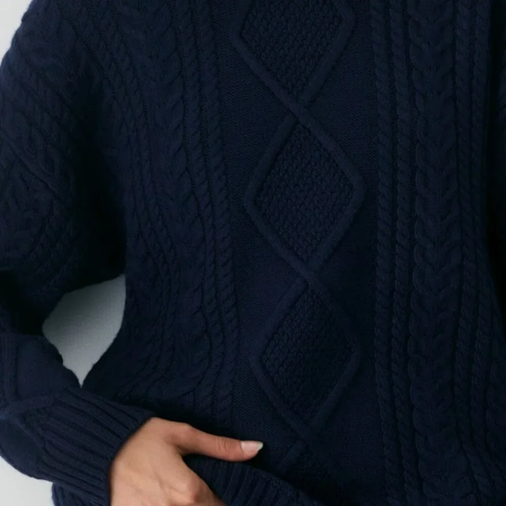 NWT Aritzia Heritage Merino Wool Crew Sweater Admiral XS - Picture 4 of 9
